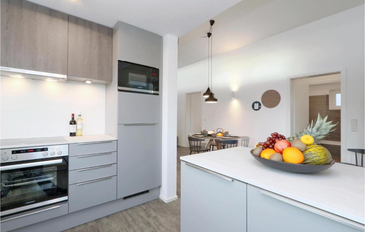 2 Bedroom Awesome Home In Lembruch-Duemmer See Extérieur photo
