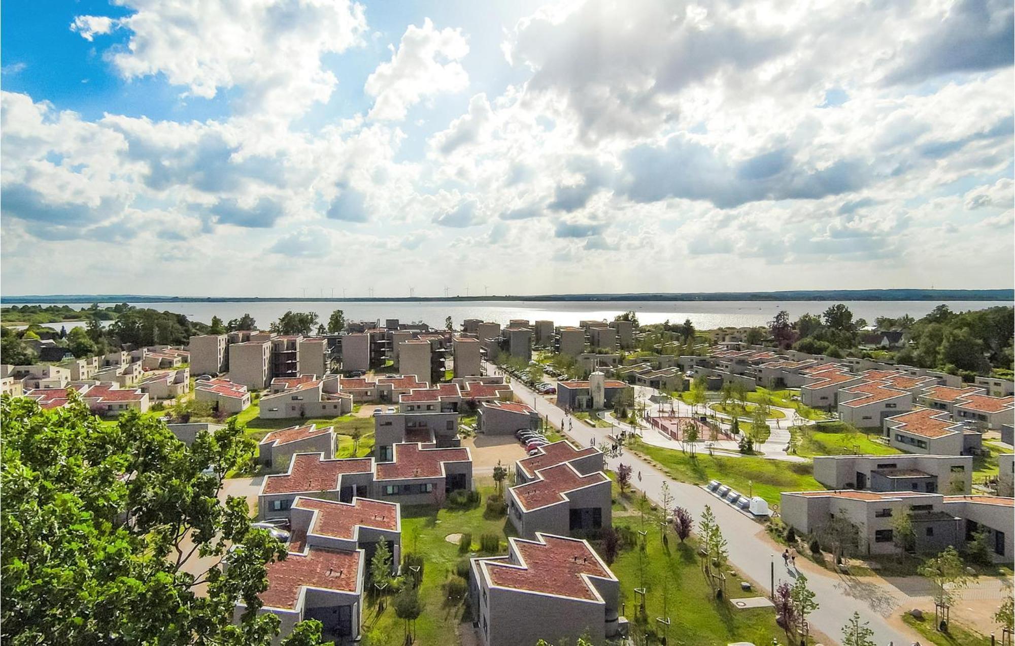 2 Bedroom Awesome Home In Lembruch-Duemmer See Extérieur photo